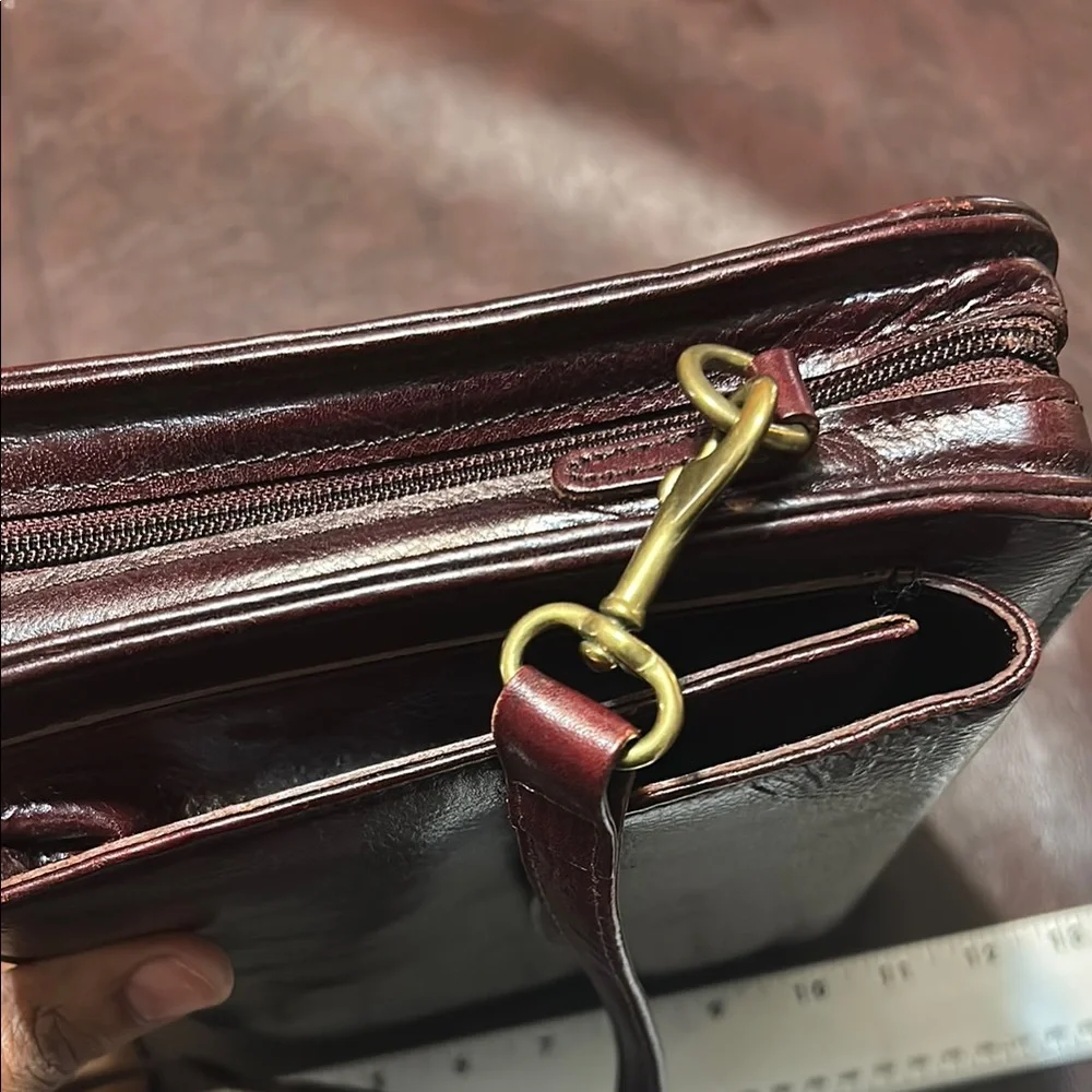 Franklin Covey Men's Brown Leather Messenger Bag with Tan Shoulder Pad